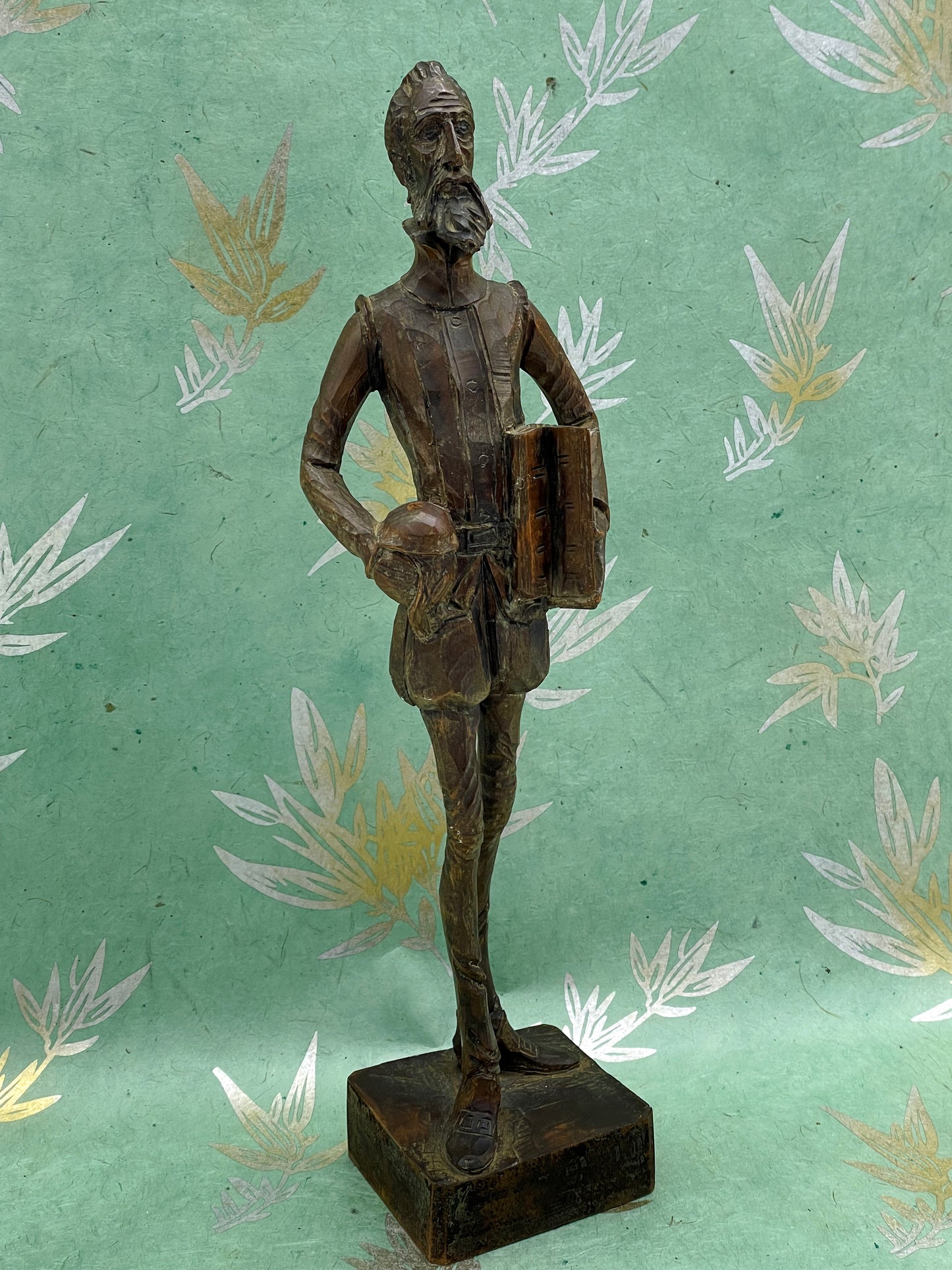 Sculptură în lemn Cervantes