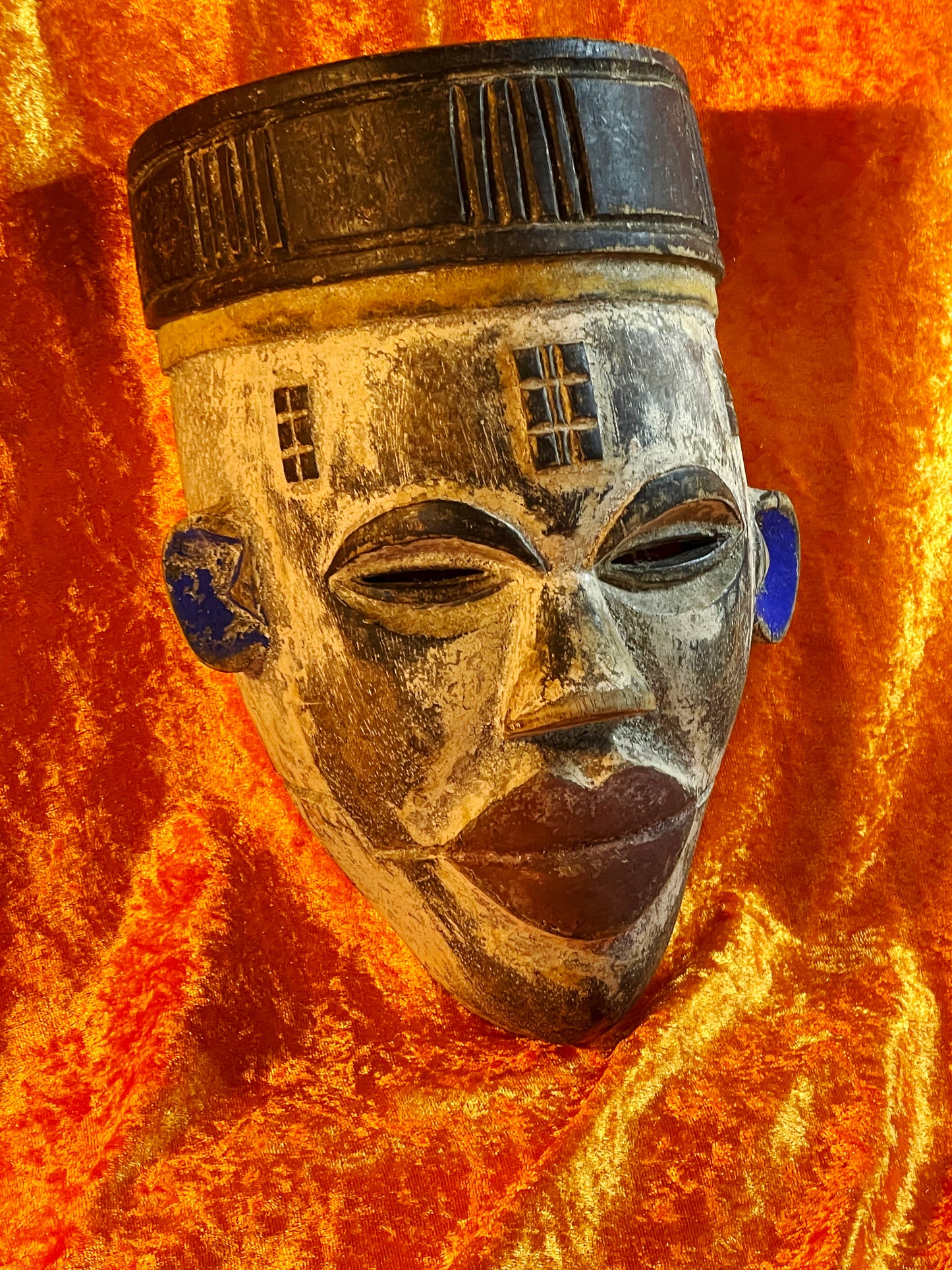 Vintage Ivory Coast Tribal Mask – White Blue Red Polychrome Wood Mask – Cubist Modernist African Art – 28 cm