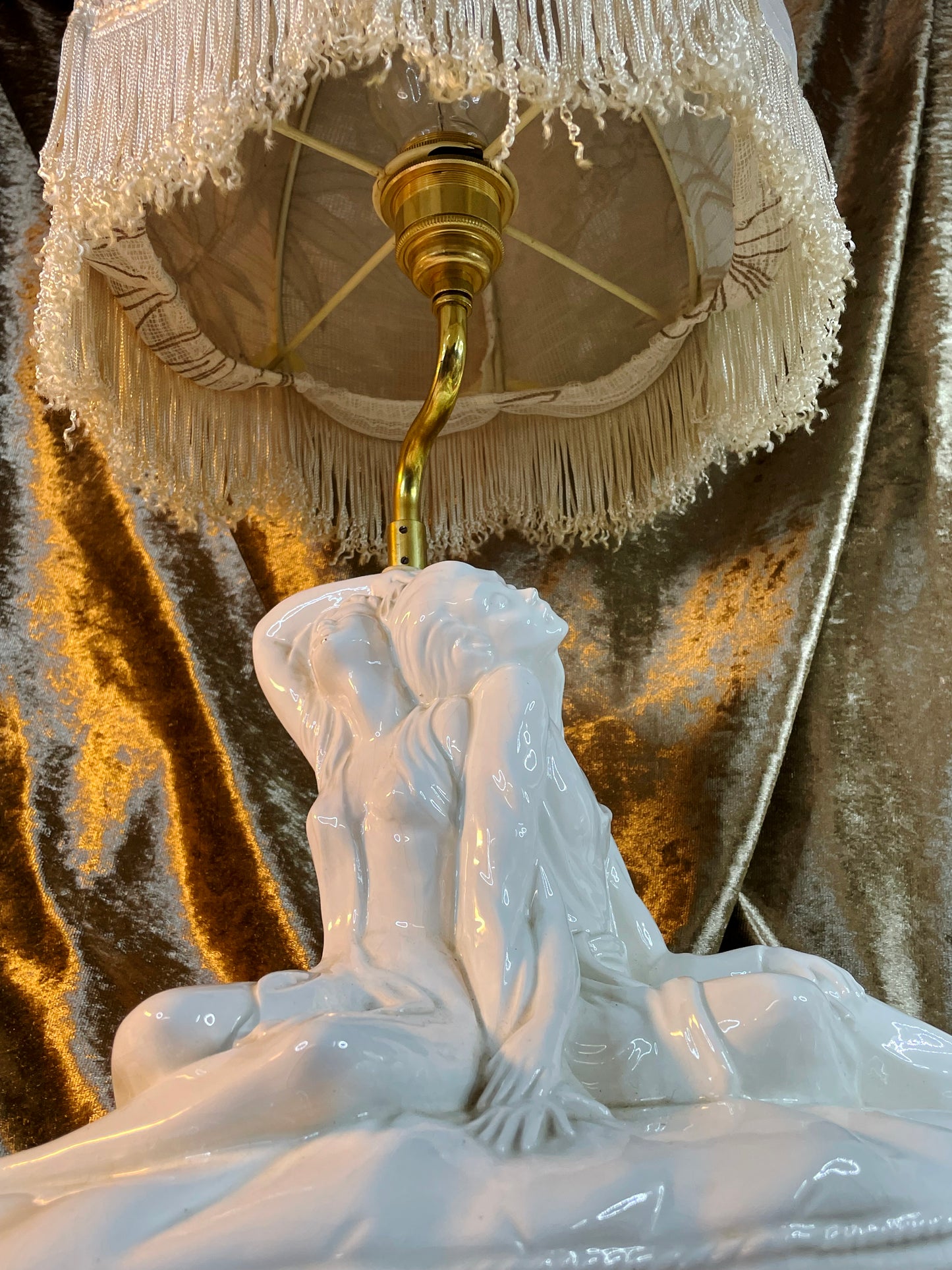 Original Jugendstil Lamp 1910 “Amor & Psyche” White Porcelain & Brass Figurative Table Lamp with Original Shade