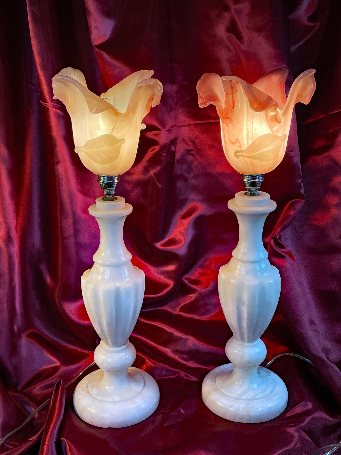 🌸 Pair of Vintage Italian Alabaster Marble Lamps with Pink Murano Glass Tulip Shades — Romantic Mid-Century Boudoir Lighting