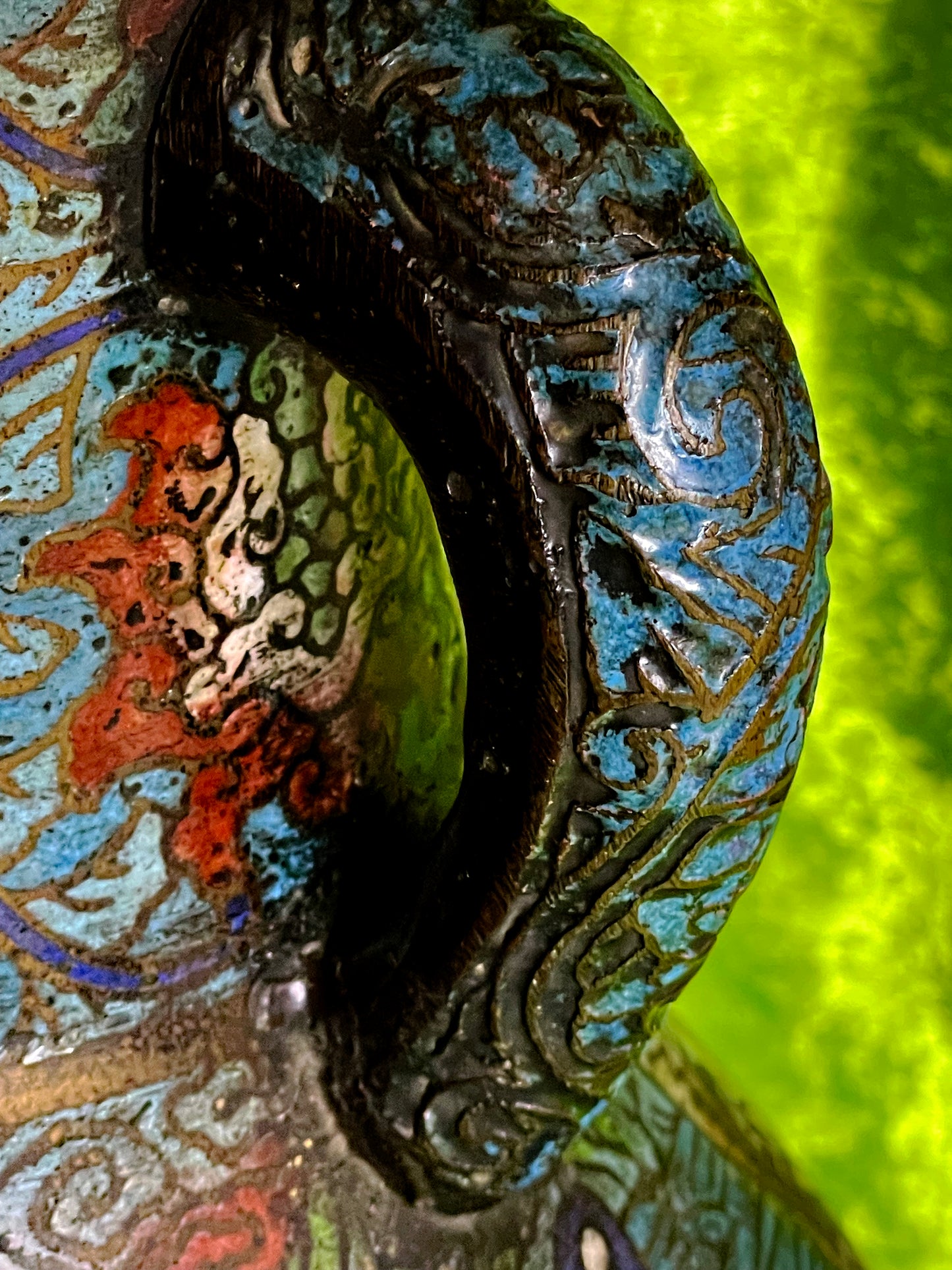 Monumental Meiji Cloisonné Bronze Vase c.1900 — "The Hunt for the Giant Carp" — Attributed to Genryusai Seiya, 37 cm, Twin-Handled