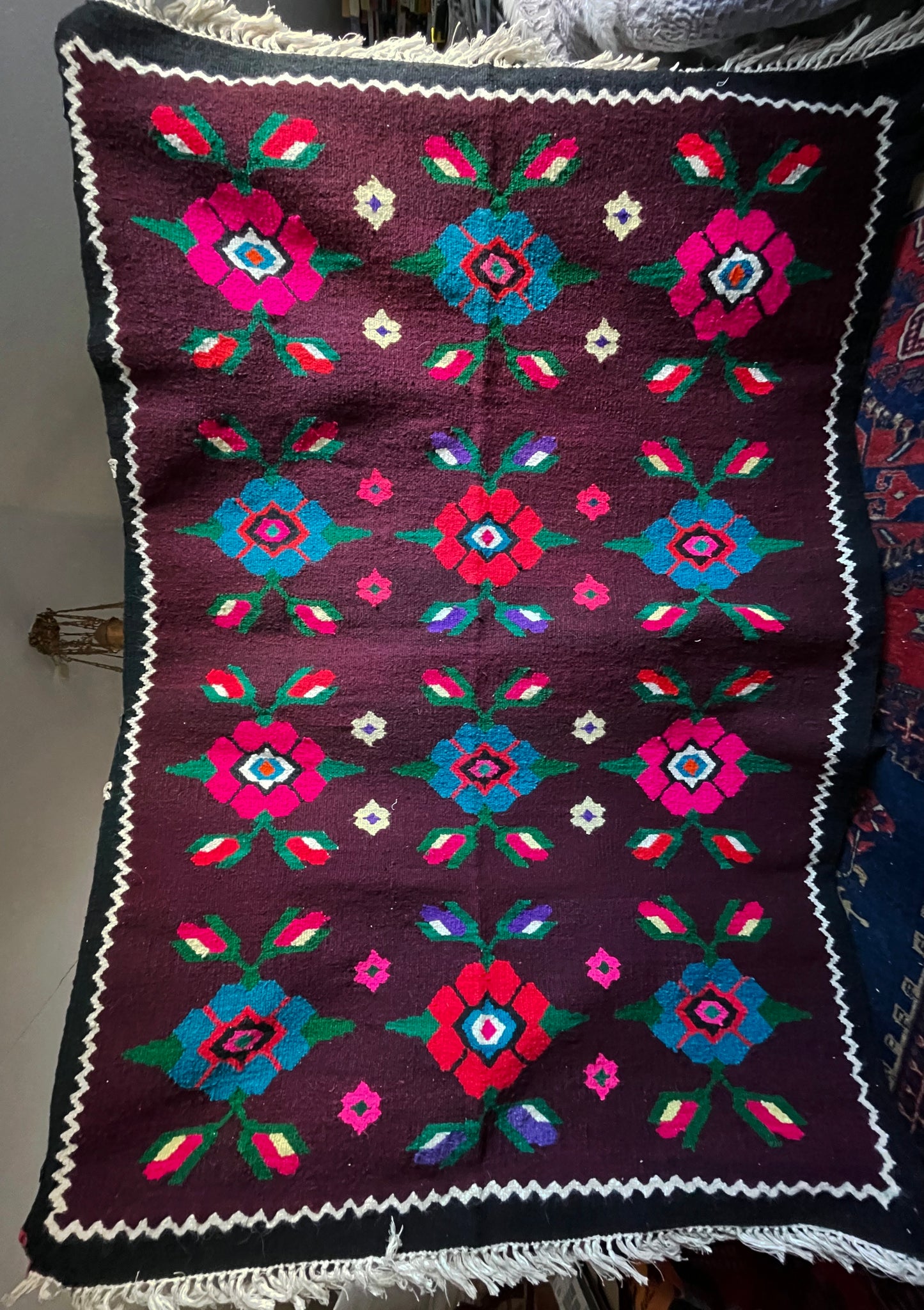 Handwoven Transylvanian Folk Rug (1990s) – Organic Wool Floral Kilim, Romanian Heritage Textile, 220 × 140 cm