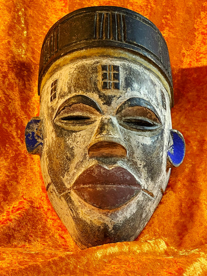 Vintage Ivory Coast Tribal Mask – White Blue Red Polychrome Wood Mask – Cubist Modernist African Art – 28 cm