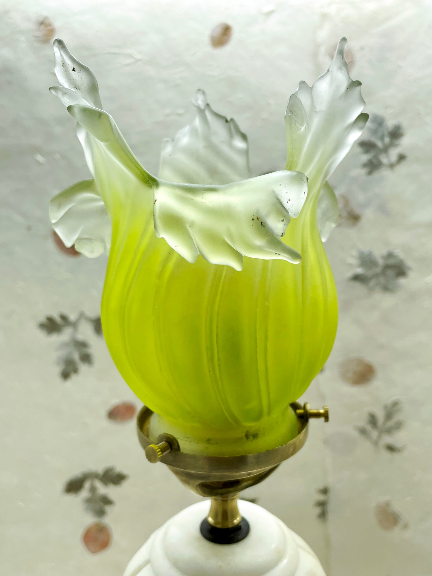Marble base of the French column lamp