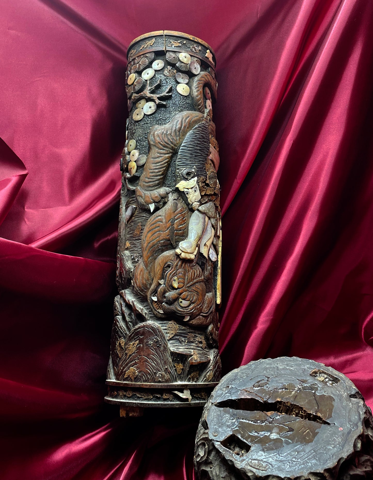 Antique Japanese carved butter cask detail