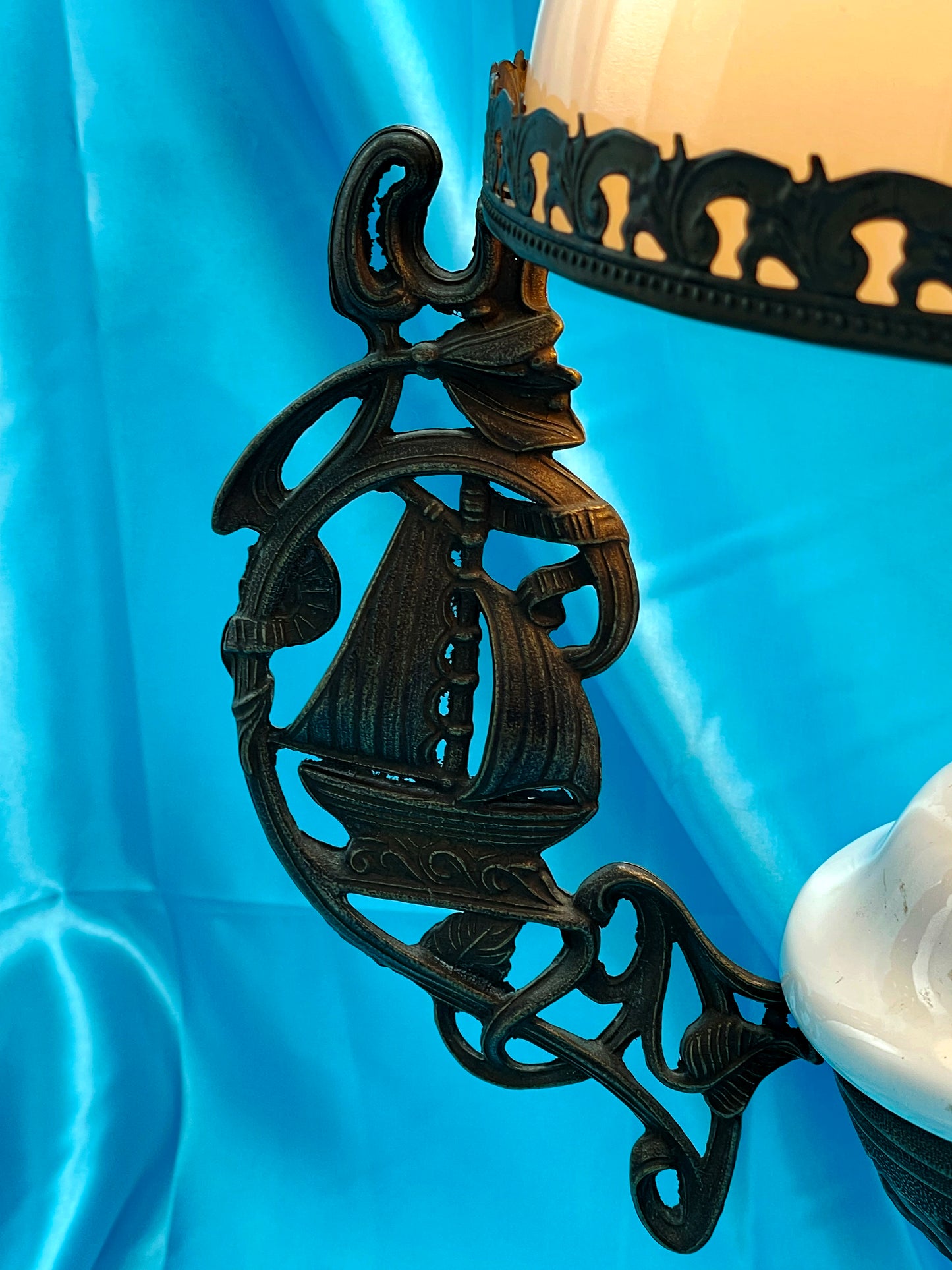 North German bronze petroleum lamp angle view