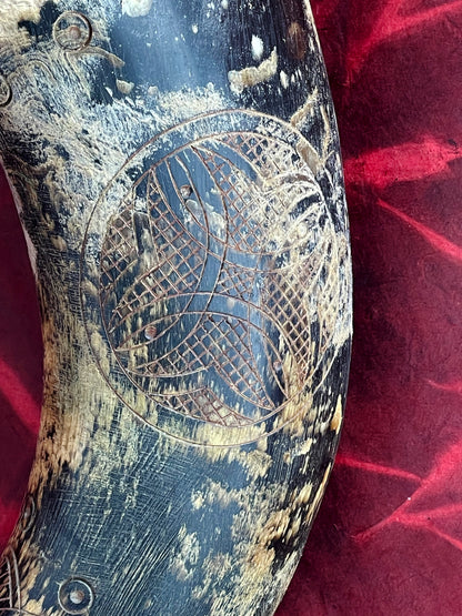 Antique Engraved Powder Horn with Archaic Motives