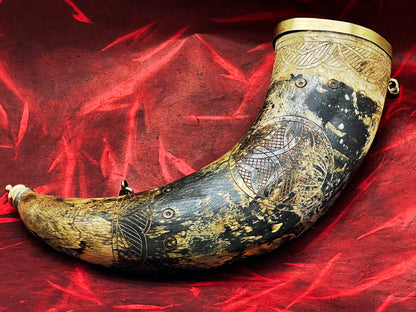 Antique Engraved Powder Horn with Archaic Motives