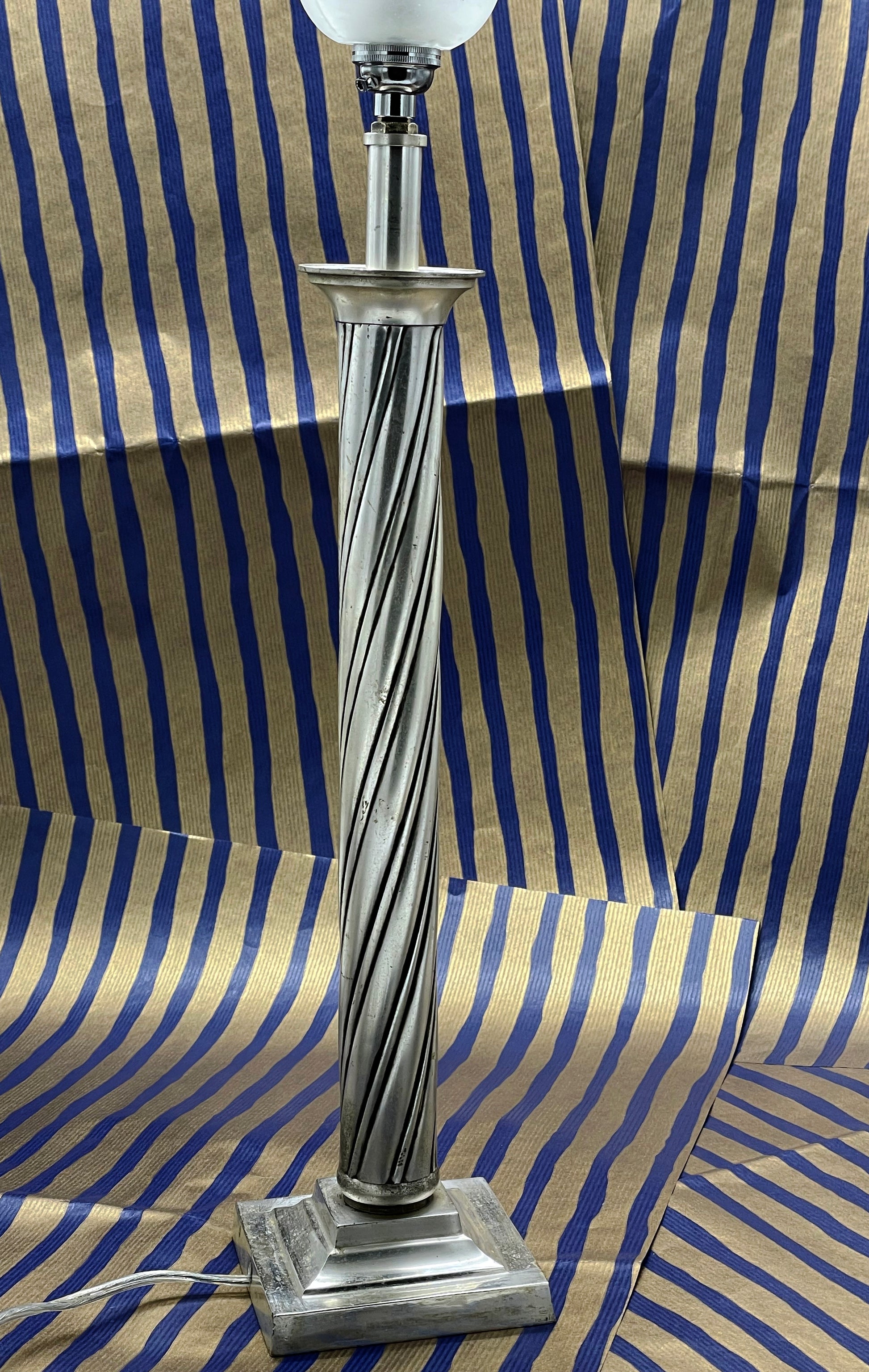 Twisted spiral silvered column detail