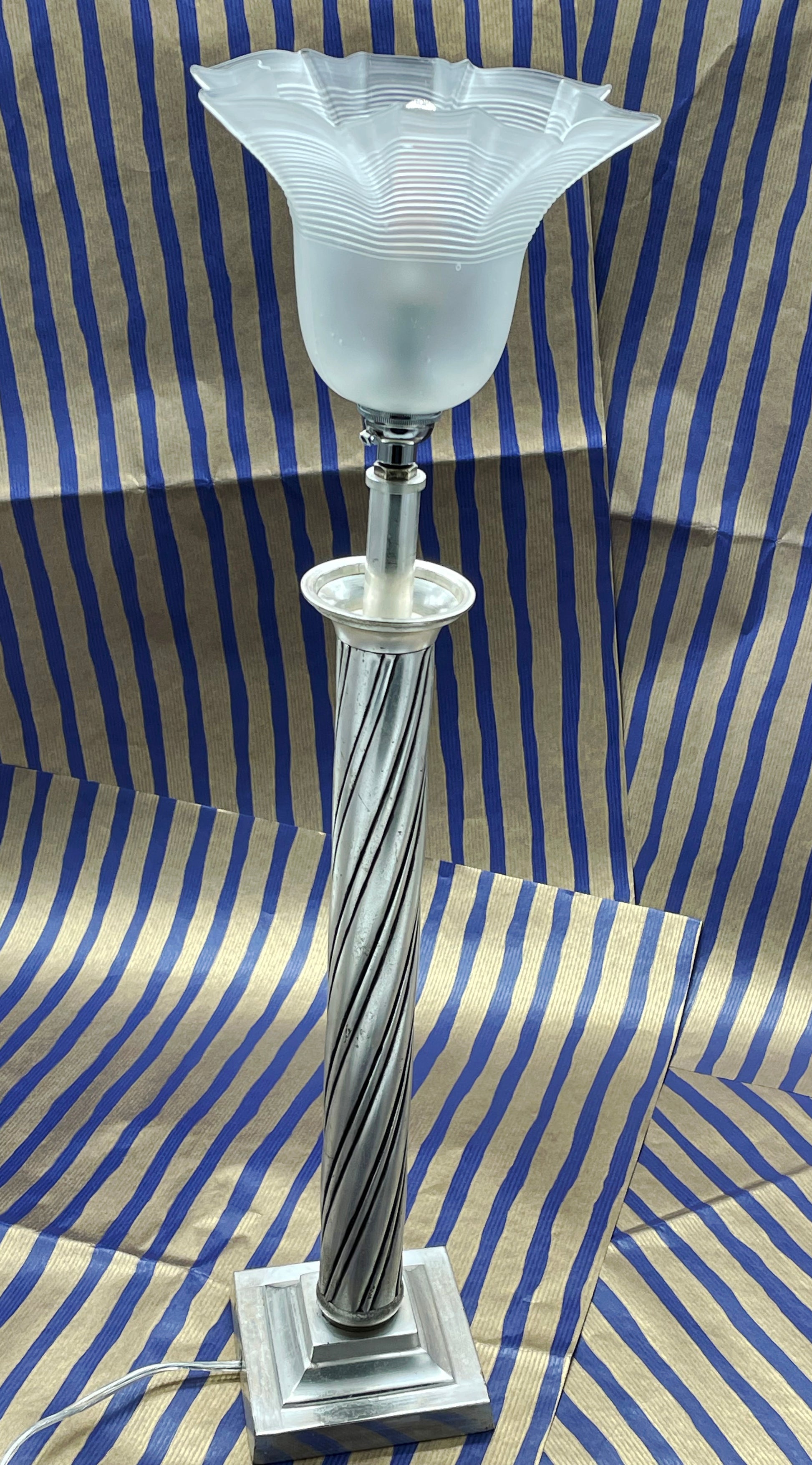 Art Déco silvered floor lamp with twisted column and frosted glass tulip shade