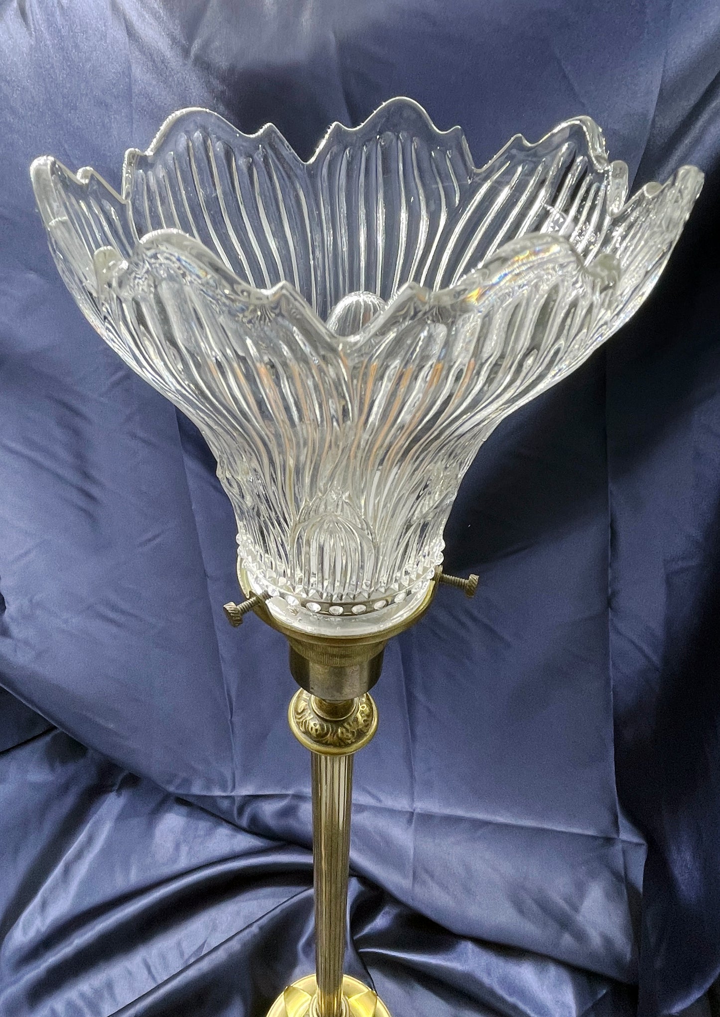 Art Déco brass standing lamp side view
