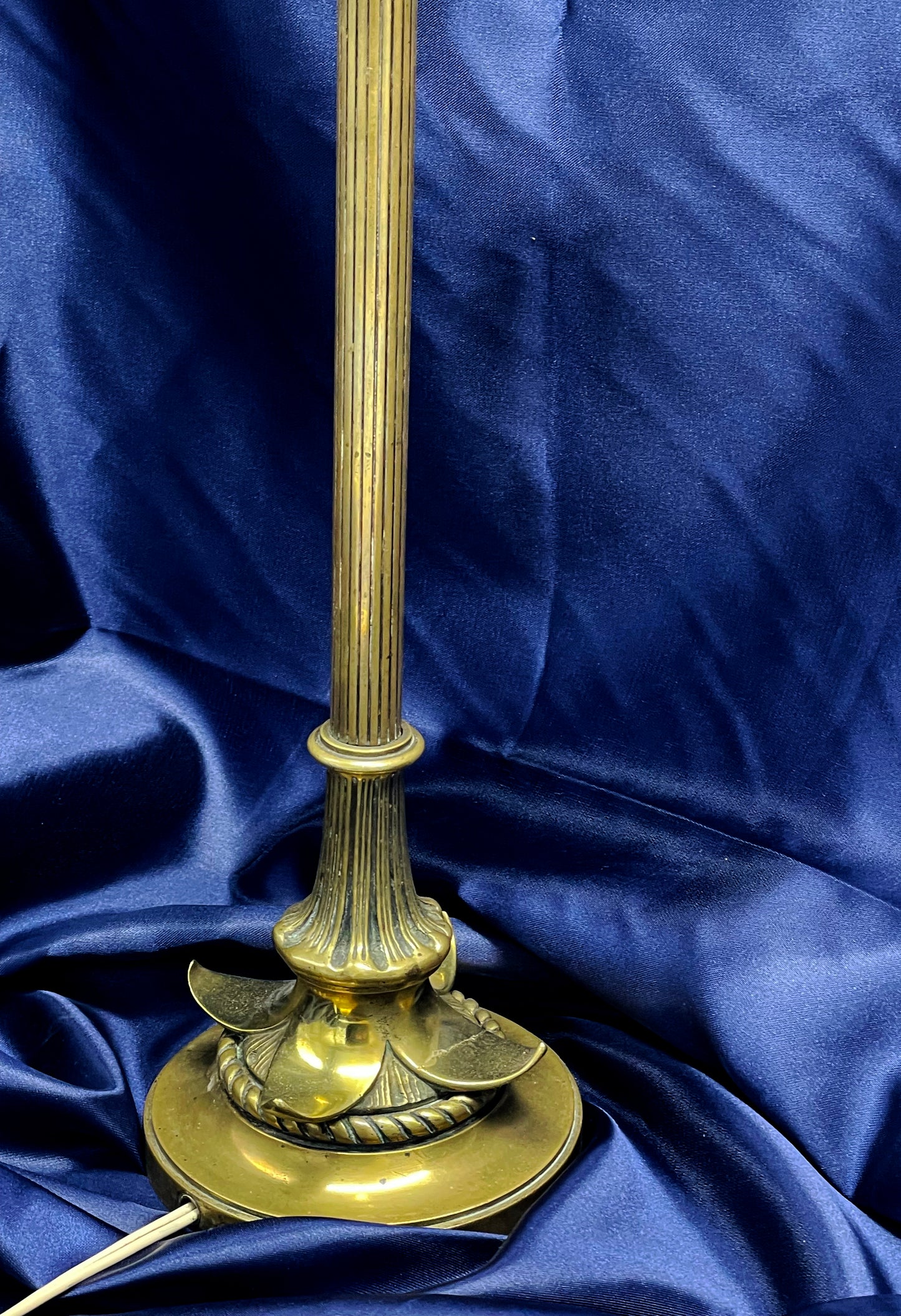 Art Déco brass floor lamp angle view
