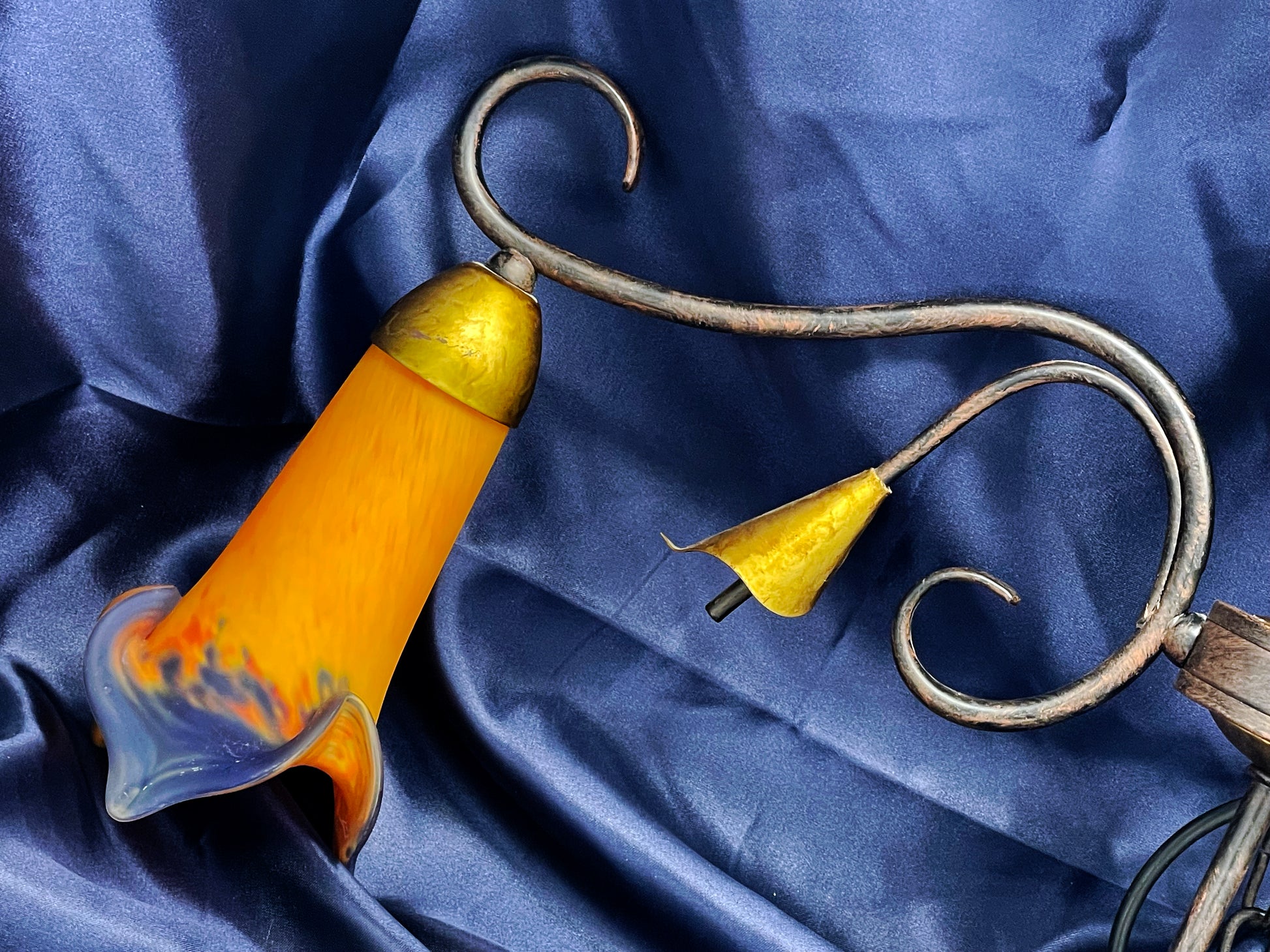 Side profile of French two tulip pâte de verre hanging lamp