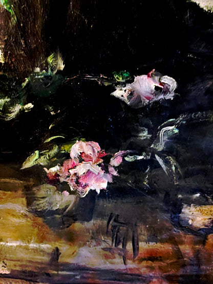Mystical Roses Still Life by Aurél Náray (1883–1959) – Large Antique Hungarian Floral Painting c.1920 in Ornate Gilt Frame