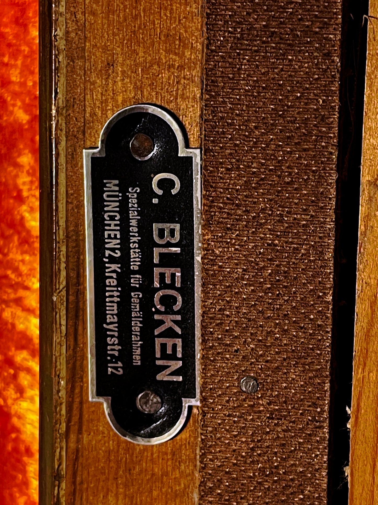 Mystical Roses Still Life by Aurél Náray (1883–1959) – Large Antique Hungarian Floral Painting c.1920 in Ornate Gilt Frame