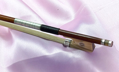 Fine Italian Violin Bow with White Horn Frog – Concert-Ready, Professionally Set Up