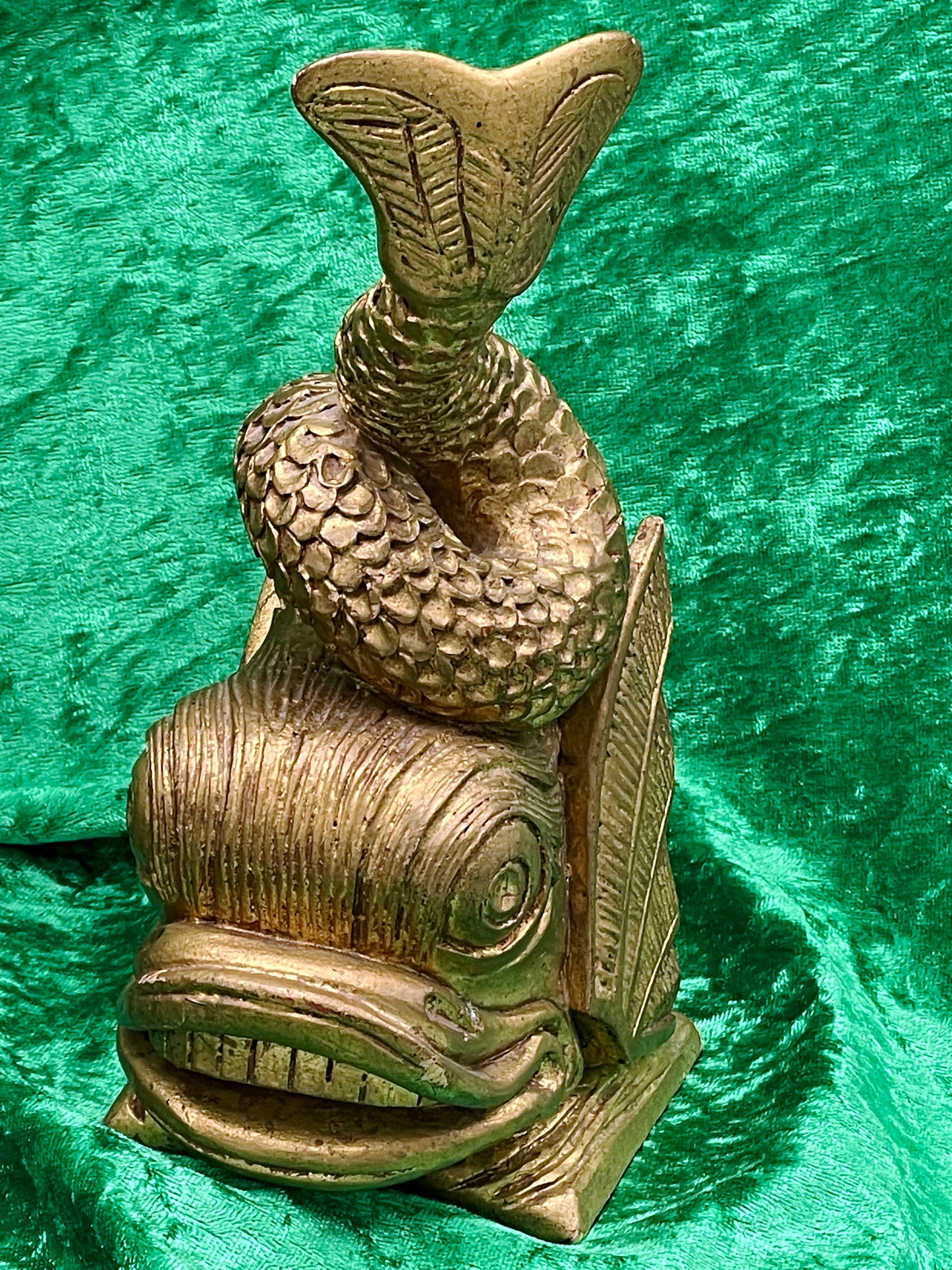 Hand-carved gilded fish figures pair