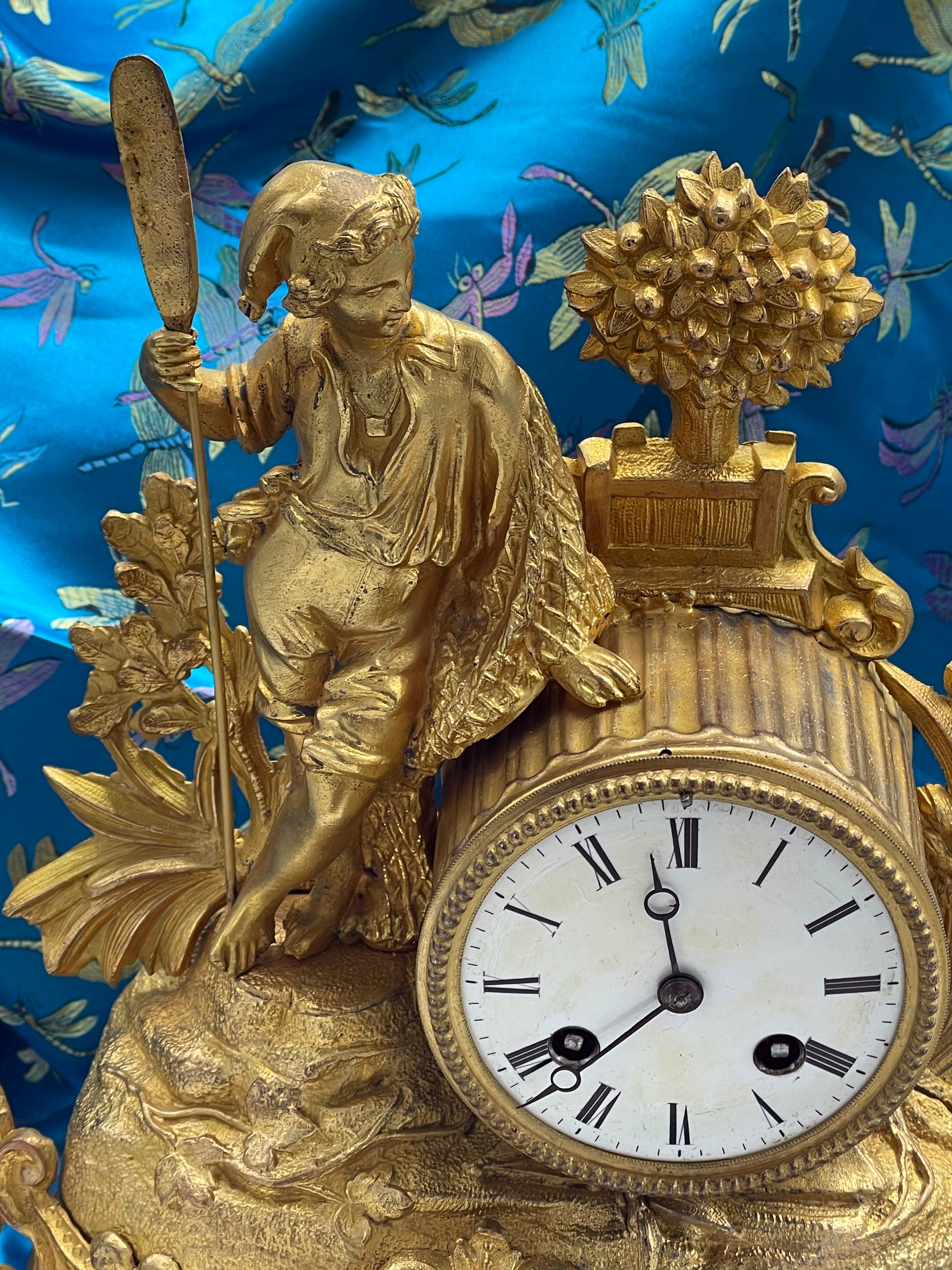 Rococo scrolled fire-gilt bronze clock base