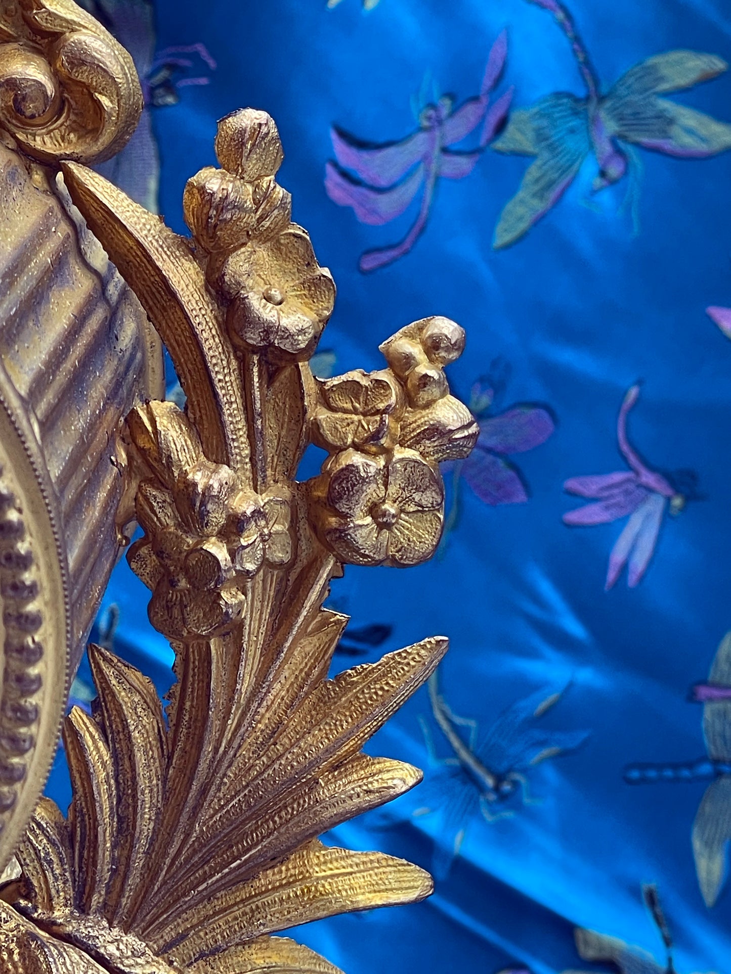 Signed French bronze pendule detail