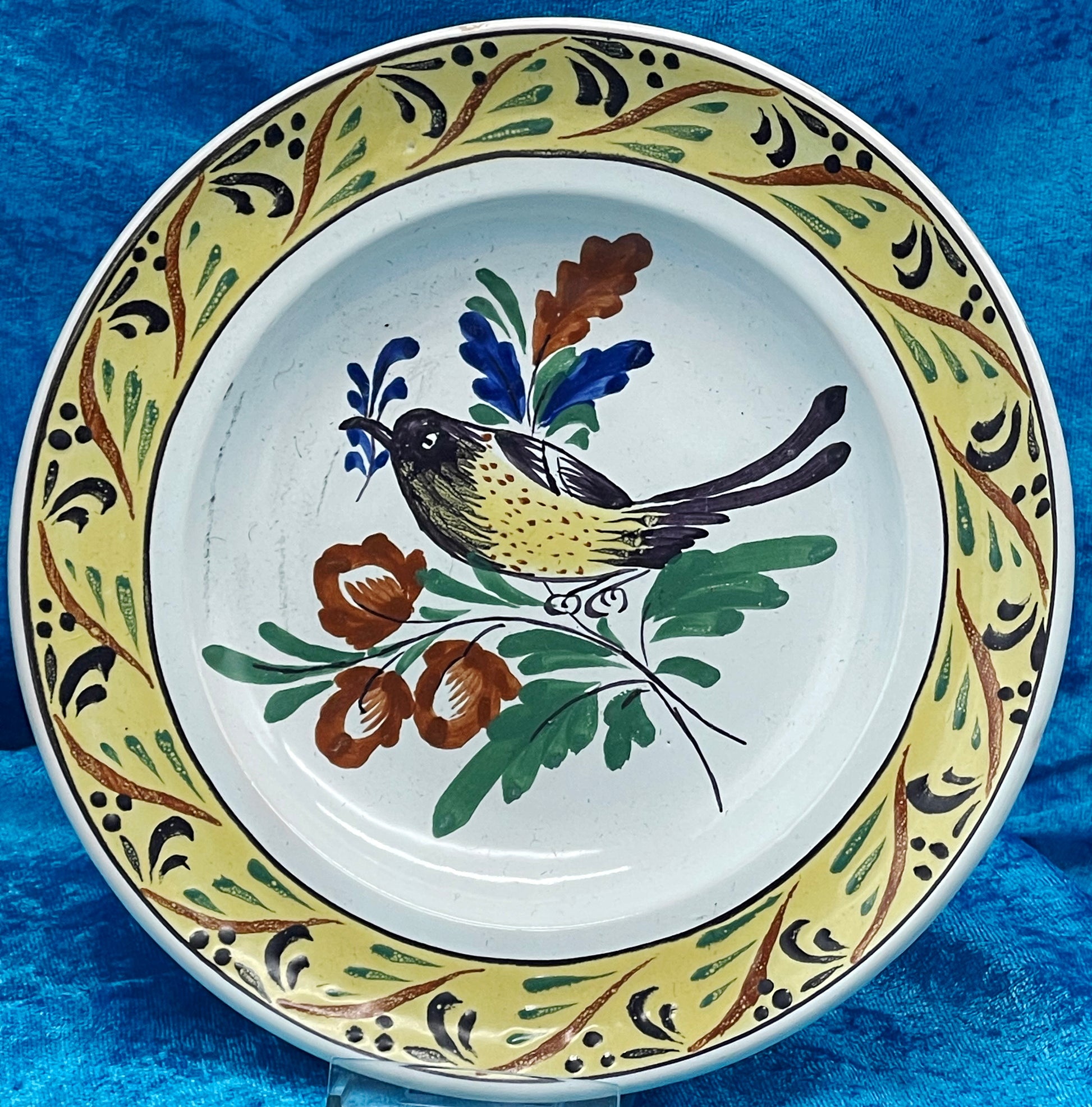 Kellinghusen Trenck faience plate polychrome decoration