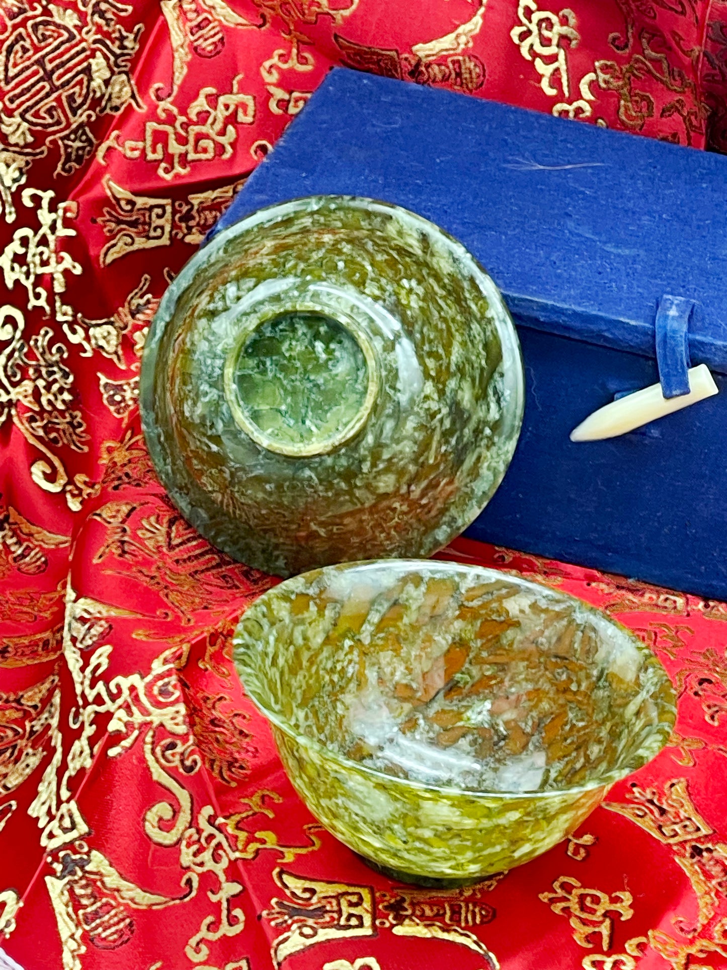 Finely worked jade bowls pair from China