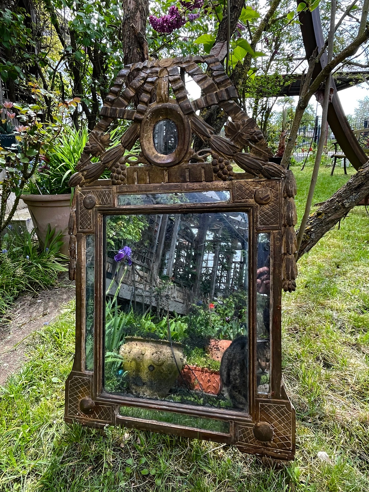 🪞 18th Century French Louis XVI Giltwood Mirror — Hand-Carved Neoclassical Wall Mirror, c. 1780, From a Manor House Outside Paris