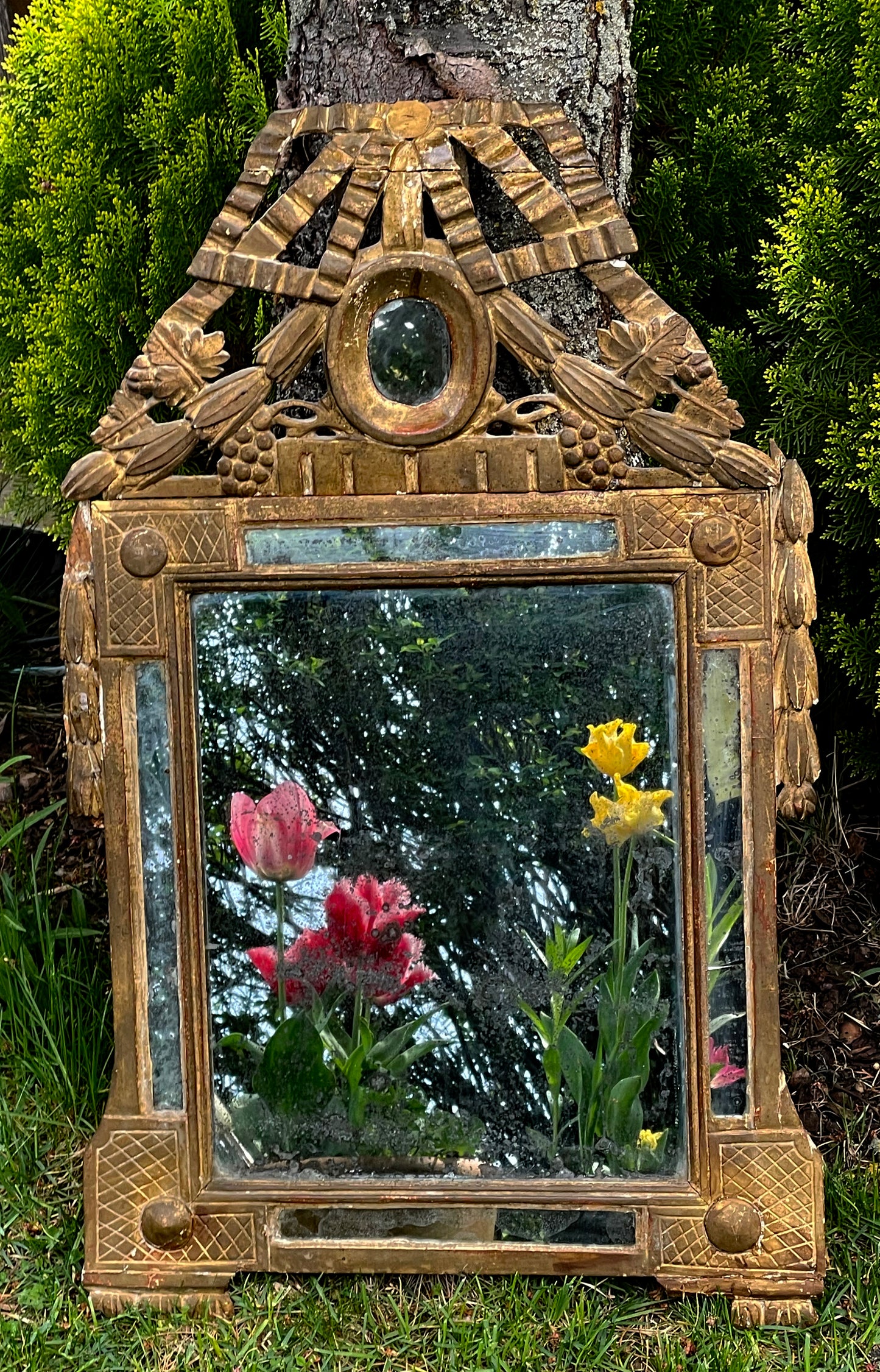 🪞 18th Century French Louis XVI Giltwood Mirror — Hand-Carved Neoclassical Wall Mirror, c. 1780, From a Manor House Outside Paris