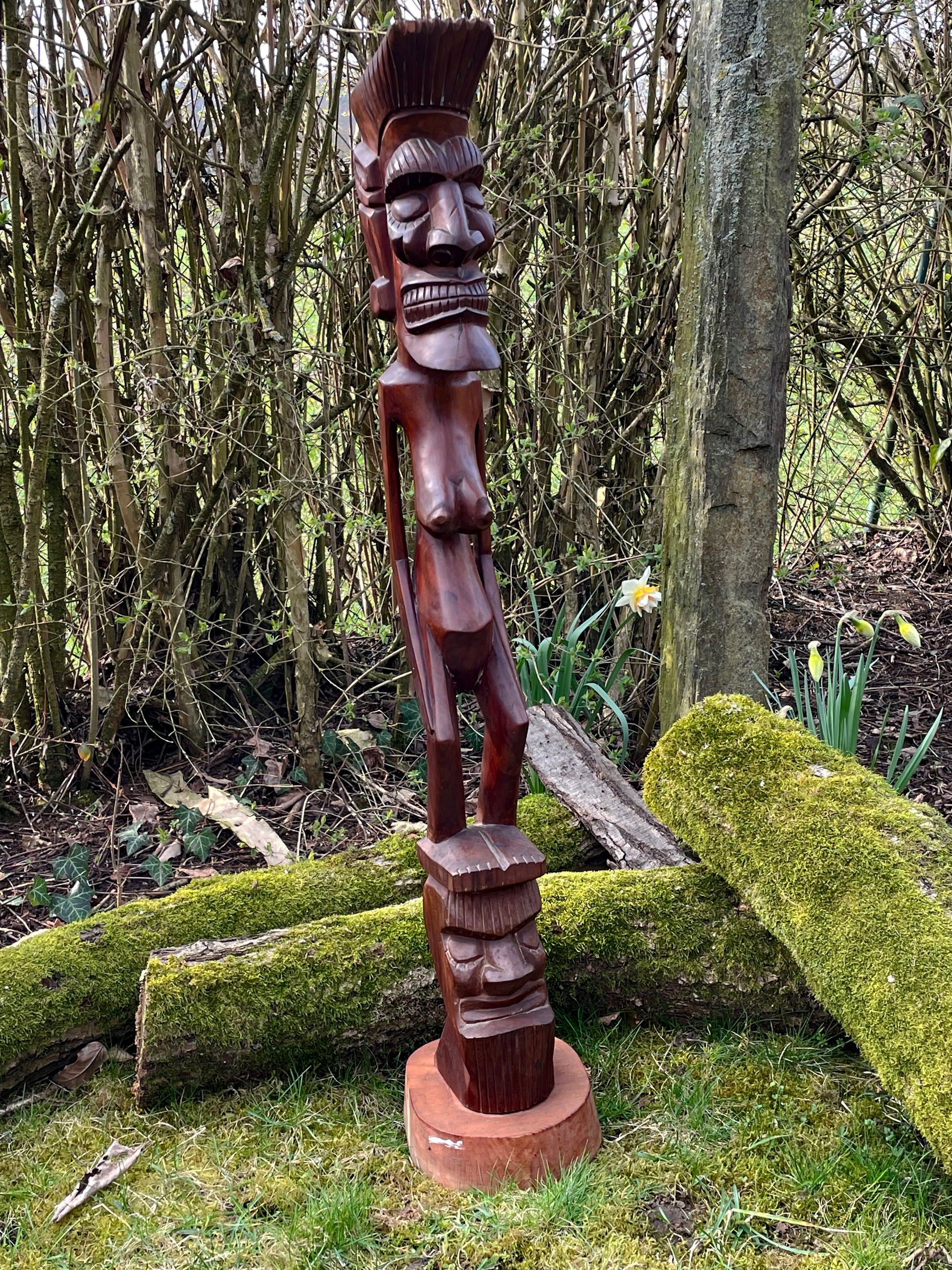 Tall Lobi bateba phuwe protective spirit wood figure standing on its base, front view