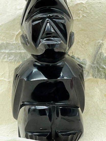 Mid-20th Century Shona Stone Carvings – Tribal Figures in Serpentine Stone (Set of 2)
