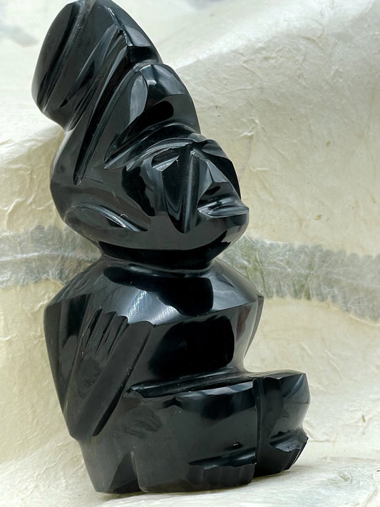 Mid-20th Century Shona Stone Carvings – Tribal Figures in Serpentine Stone (Set of 2)