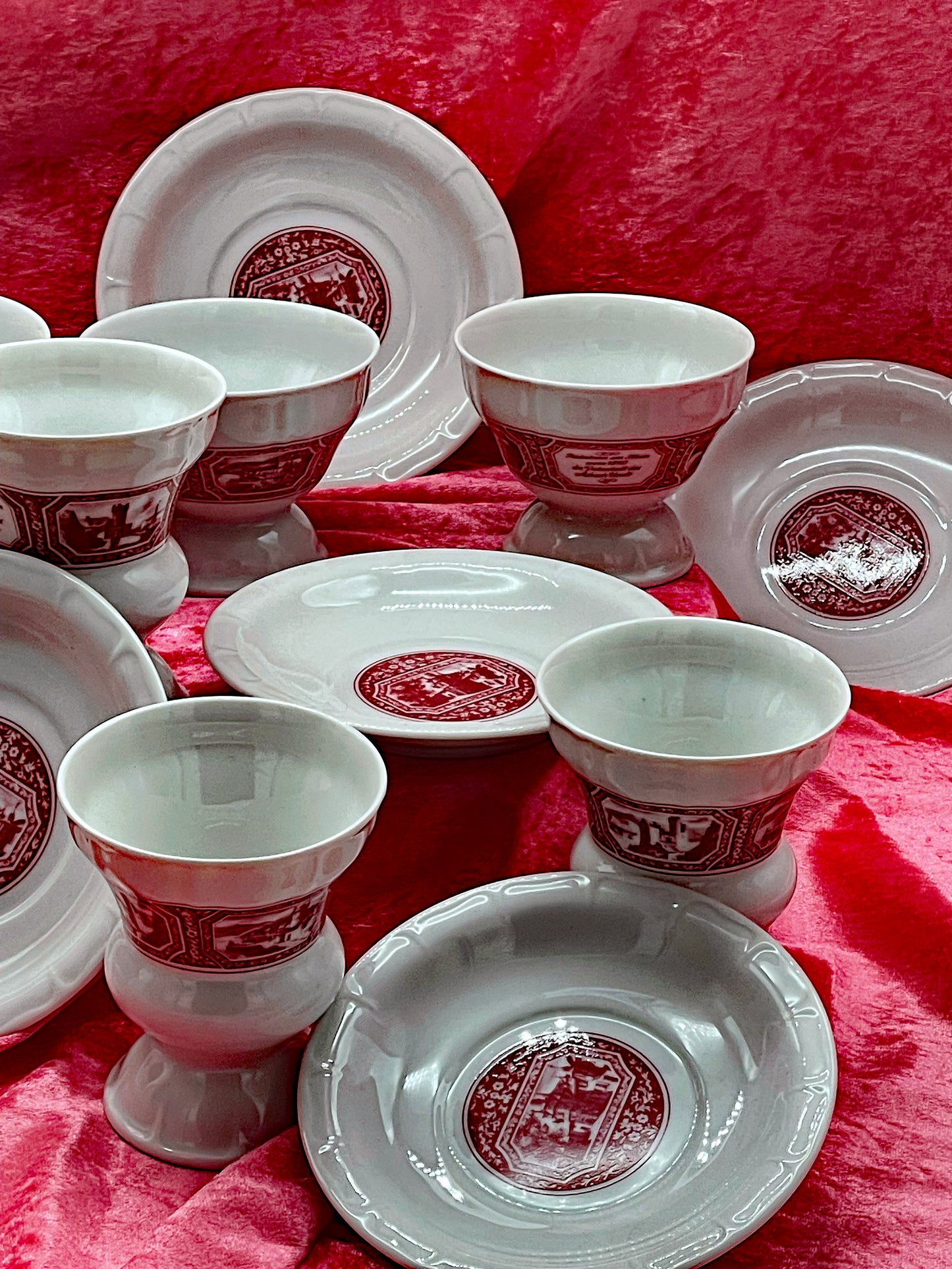 Set of Heinrich porcelain liqueur cups and saucers