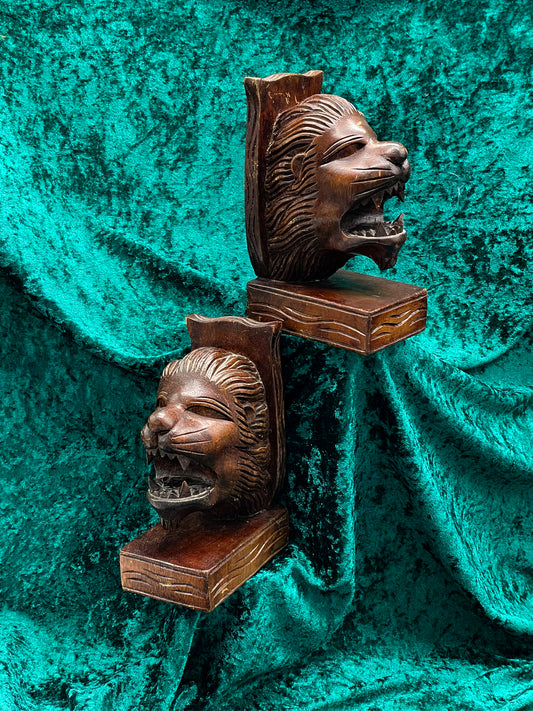 Pair of Solid Exotic Wood Bookends – Hand-Carved Wild Lion Heads – Vintage Decorative Bookends 18 cm